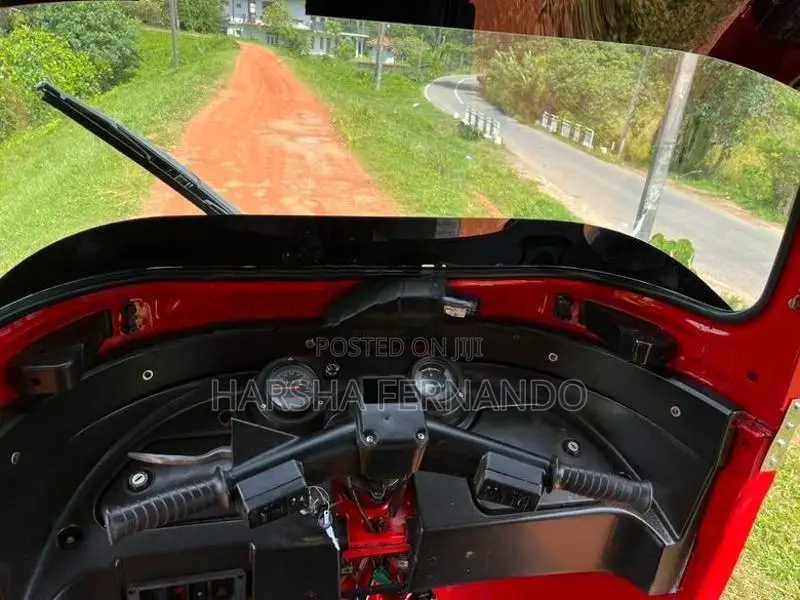 Bajaj RE 4 Stroke 2015