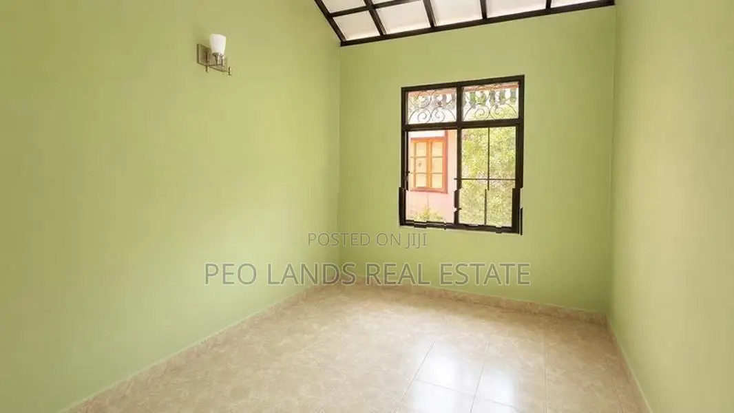 (DH1301) Single Storey House for Sale in Nugegoda