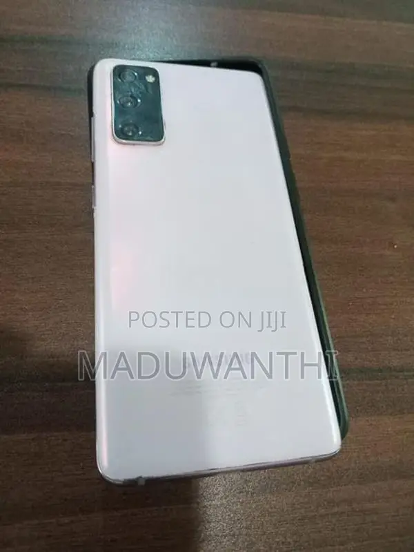 Samsung Galaxy S20FE (Used)
