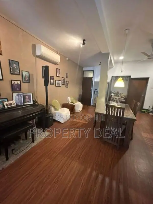 Beautiful Two-Storey House For Sale In Battaramulla PDH424