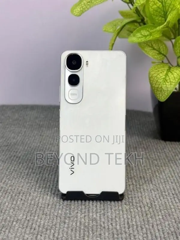 Vivo Y400 8GB 256GB (Used)