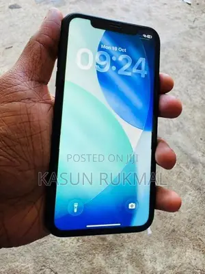 Apple iPhone 11 (Used)