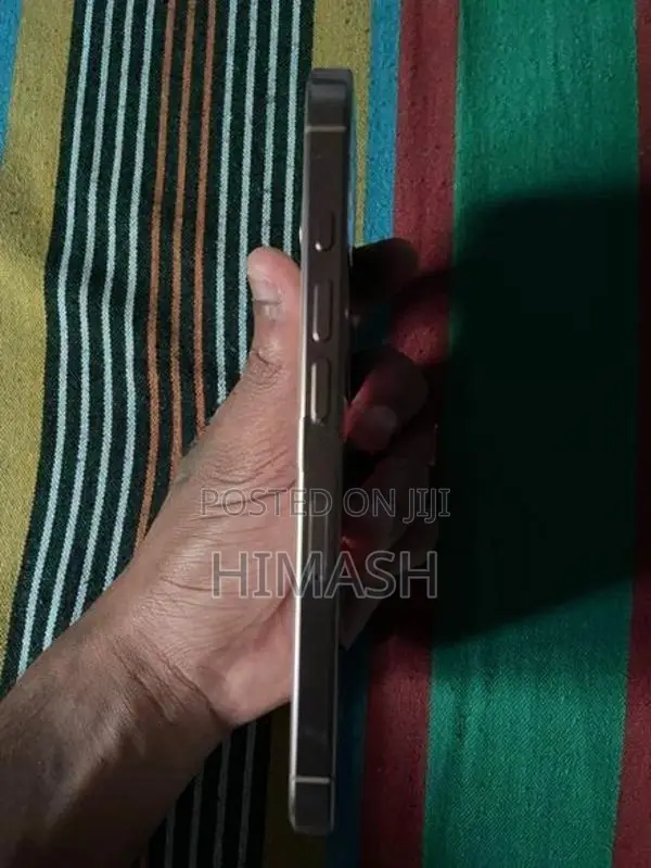 Apple iPhone 16 Pro (Used)