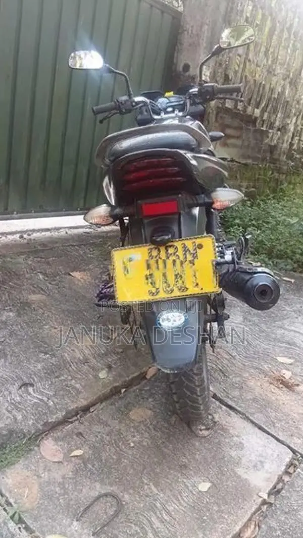 Bajaj Discover 125 2015
