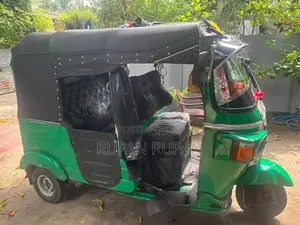 Bajaj RE 2014