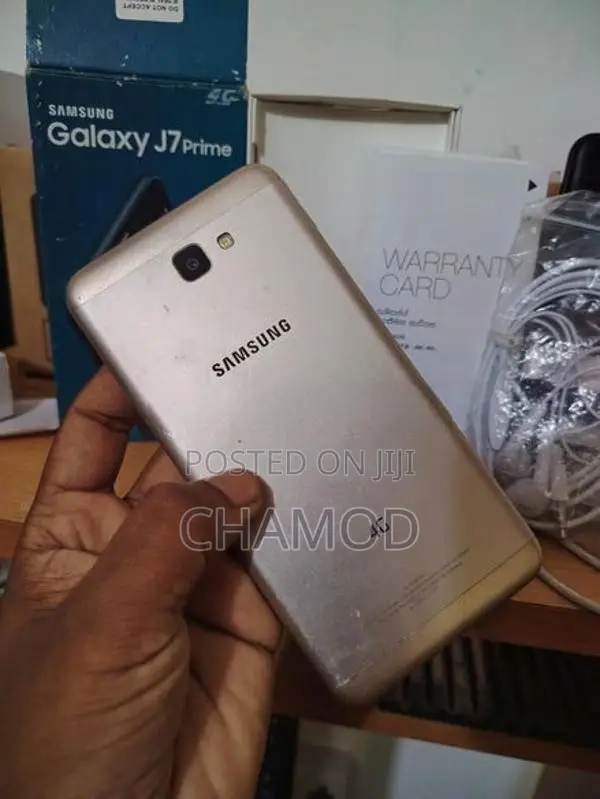 Samsung Galaxy J7 (Used)