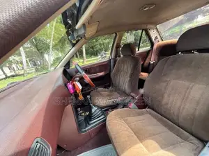 Nissan Sunny 1991