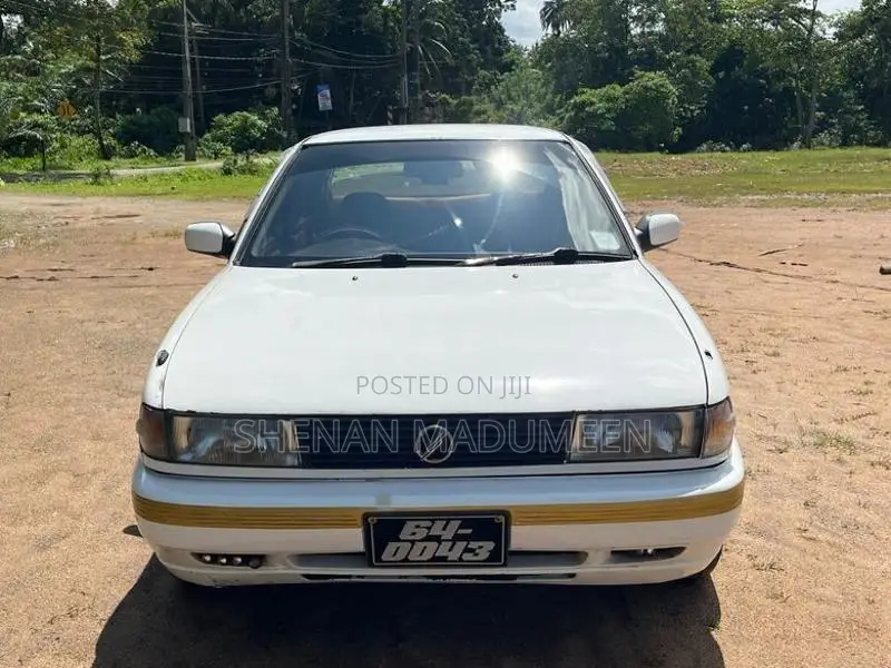 Nissan Sunny 1991