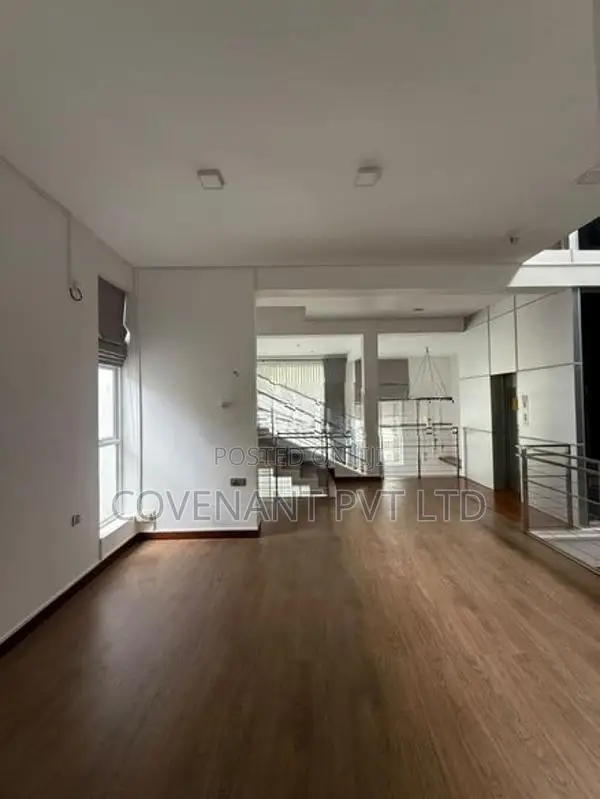 Commercial/ Residential House for RENT in Colombo 5
