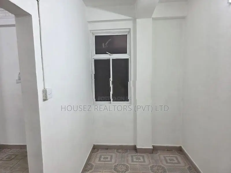 2-Bedroom Apartment For Sale – Diamond Apartment, Colombo 09