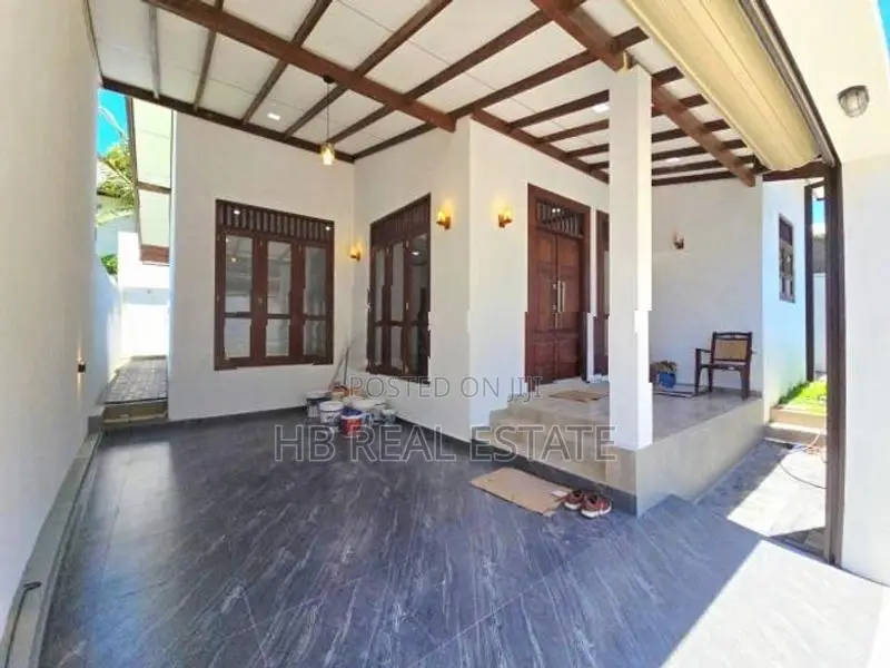 Newly Build Single Story House For Sale In Kesbewa