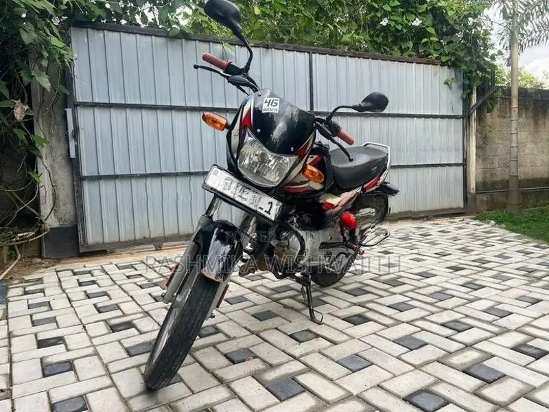Bajaj CT100 2024