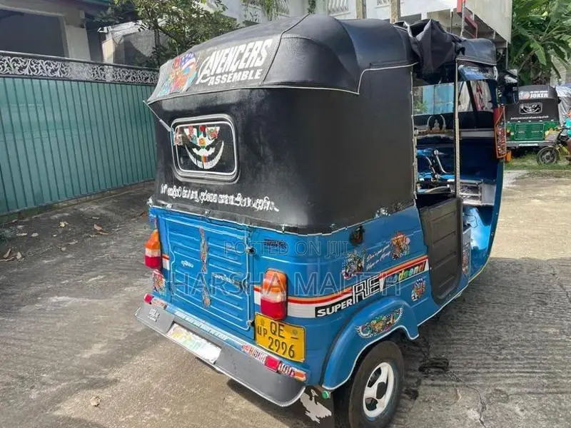 Bajaj RE 2006