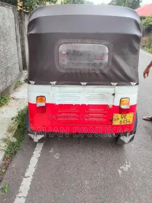 Bajaj RE Three wheelers 2006