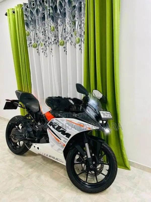 KTM RC 200 2018