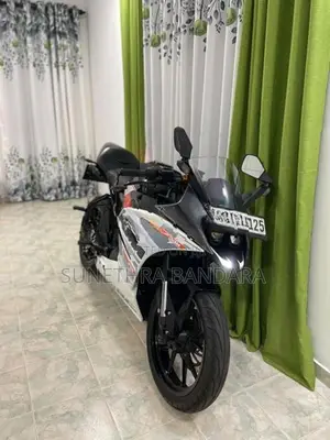 KTM RC 200 2018