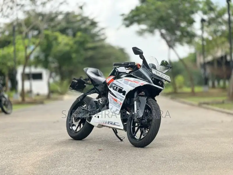 KTM RC 200 2018