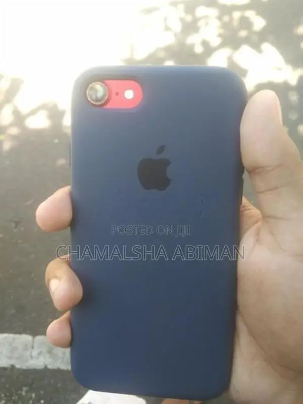 Apple iPhone 7 (Used)