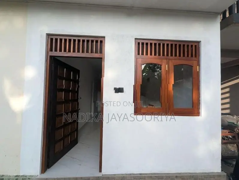 Kadawatha Ground Floor House for Rent