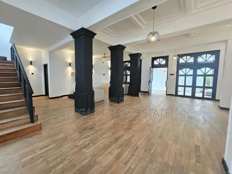07 Bedroom Furnished 03 Storied House For Rent In Colombo (A6753)