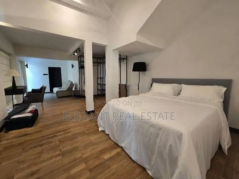 07 Bedroom Furnished 03 Storied House For Rent In Colombo (A6753)