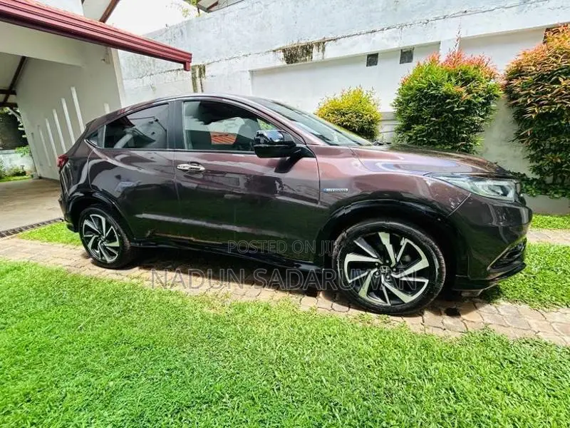 Honda Vezel RS Full Option 2018