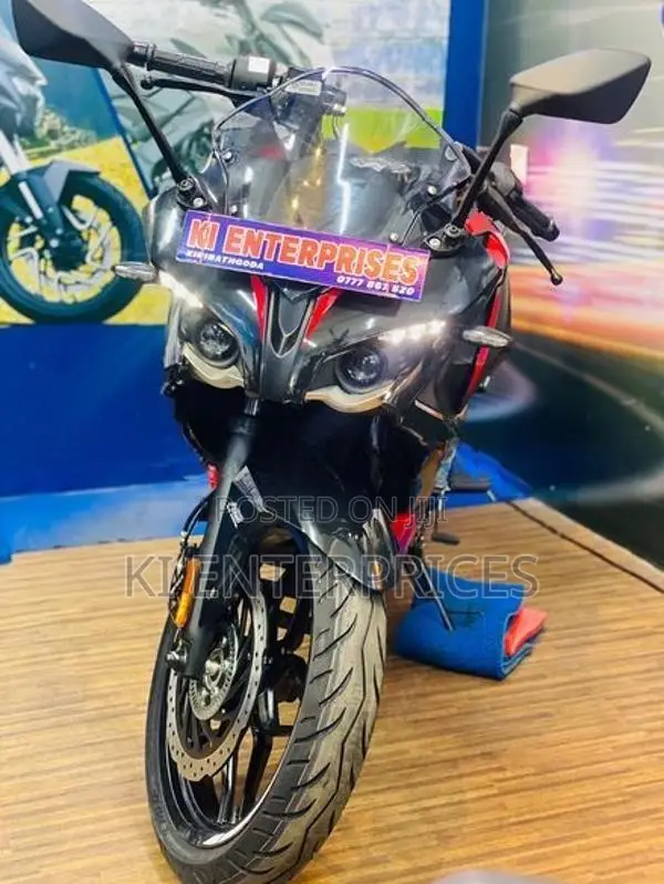 Bajaj Pulsar RS200 2026