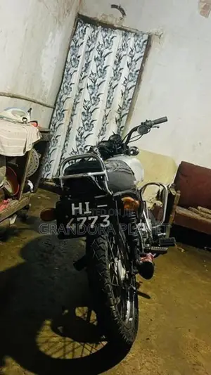 Bajaj Boxer 2000