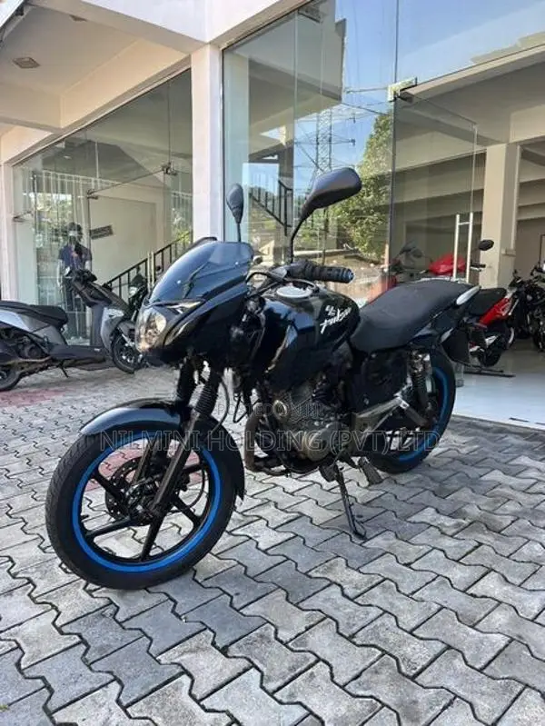Bajaj Pulsar 150 2011