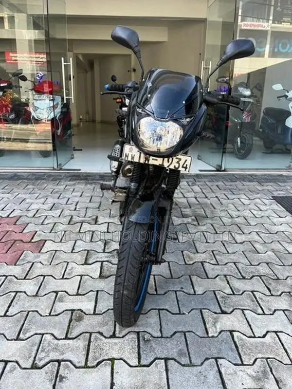 Bajaj Pulsar 150 2011