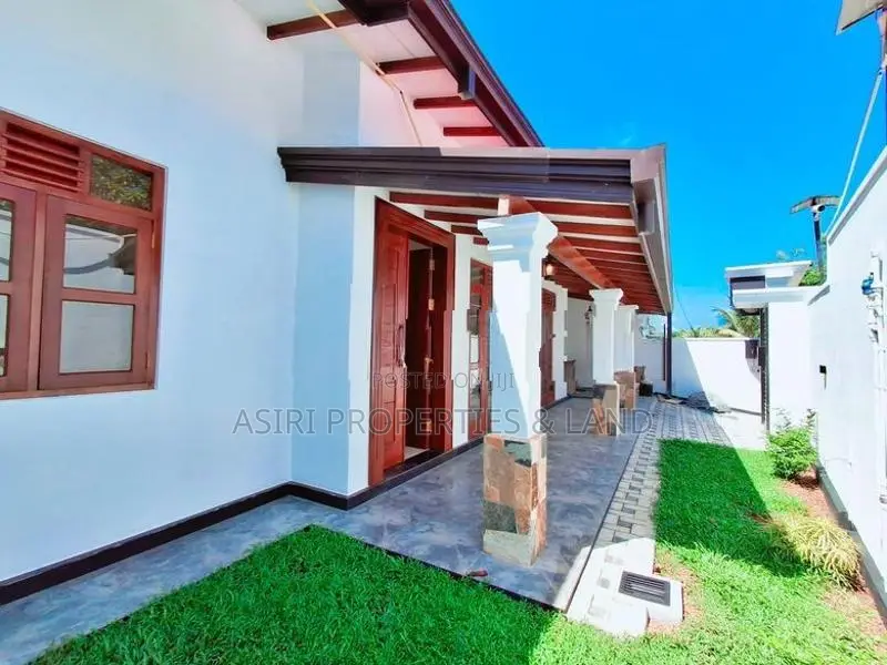 Single Story New House for sale in Piliyandala Madapatha Rd
