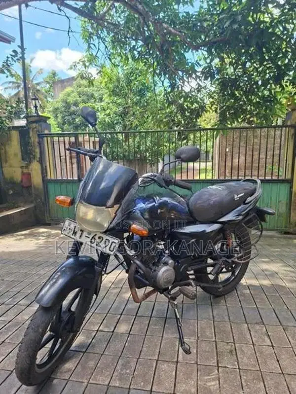 Bajaj Platina 125 2012