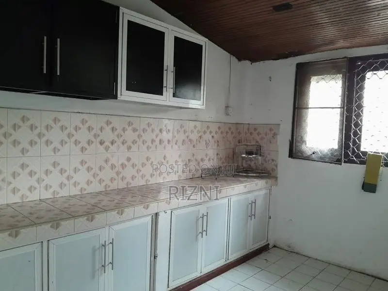 Upstair House for Rent Colombo 9