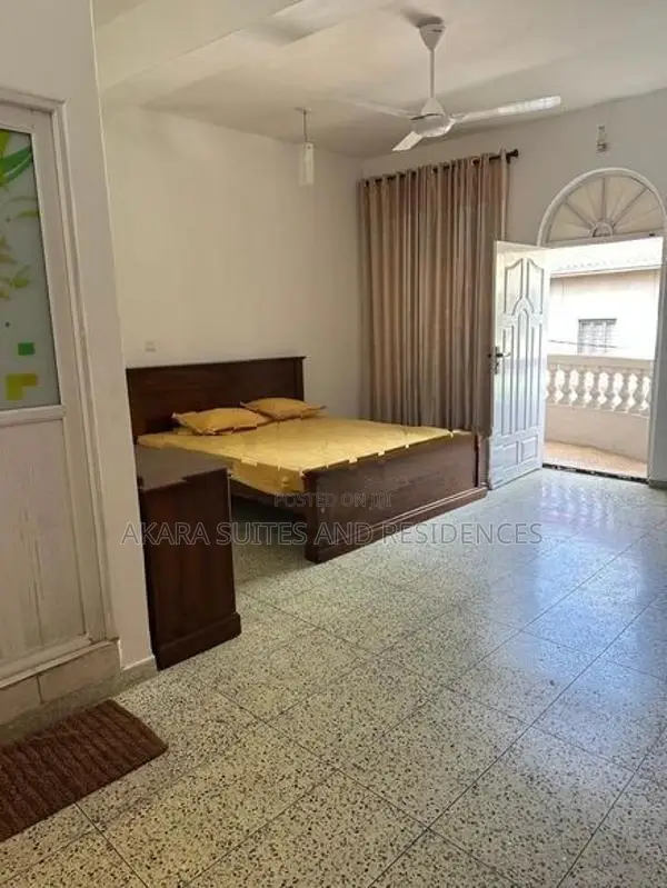 7,500 Sq.ft - Commercial House for Sale CP52236