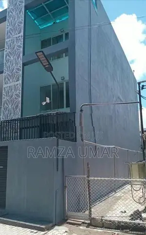 Brand New Luxury House In Kalubowila