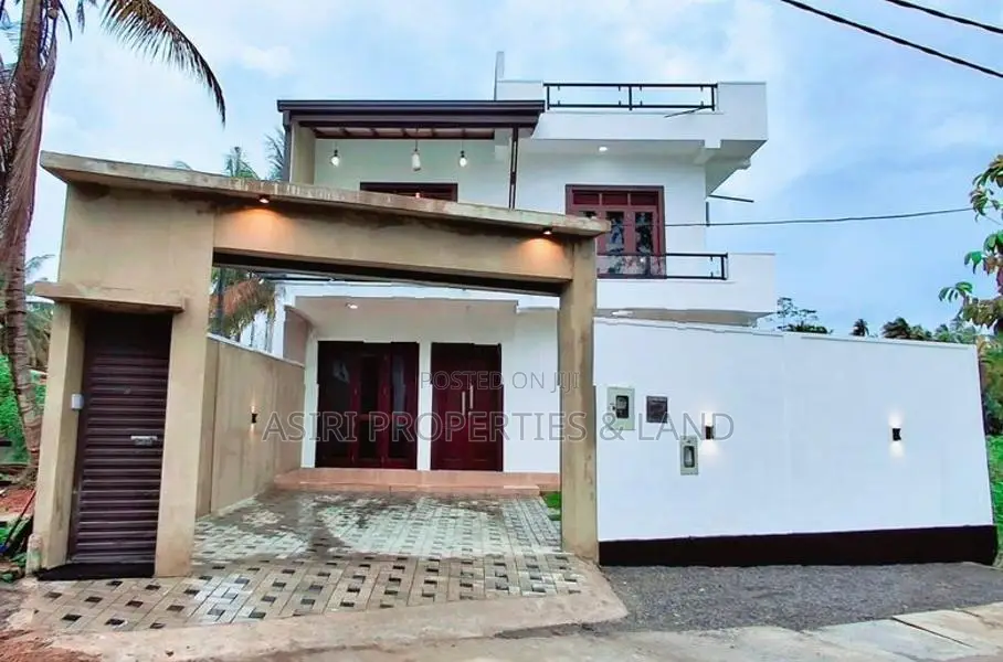 Architecture Design Luxury House for Sale in Kottawa Siddamulla