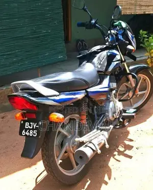 Bajaj CT100 ES 2025