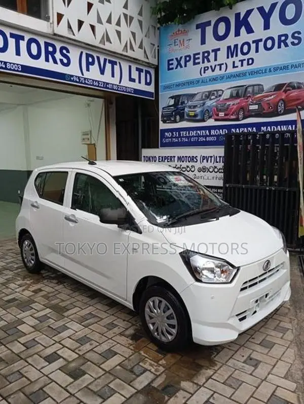 Daihatsu Mira L E:S SA3 2026