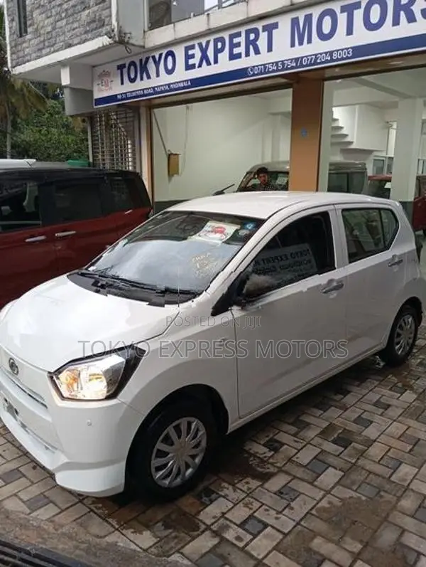 Daihatsu Mira L E:S SA3 2026