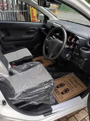 Daihatsu Mira L E:S SA3 2026