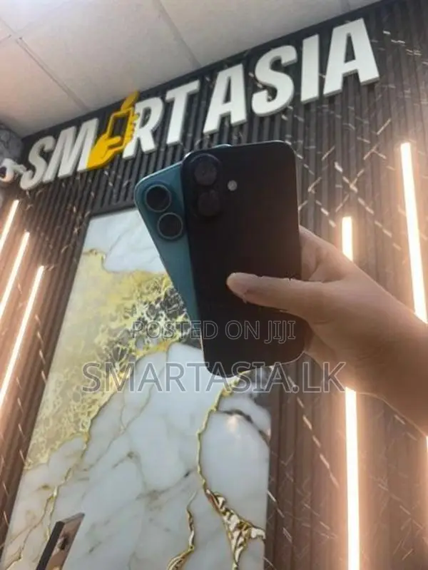 Apple iPhone 16 (Used)