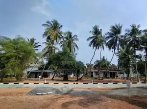 මාදුලාව බස් පාරට මුහුණලා අගනා නේවාසික බිම් කොටස් හෝමාගම