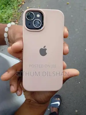 Apple iPhone 13 (Used)