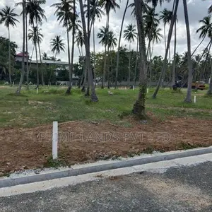 කුරුණෑගල පැල්ලන්දෙනිය හන්දියෙන් ඉඩමක් විකිණීමට