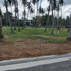කුරුණෑගල පැල්ලන්දෙනිය හන්දියෙන් ඉඩමක් විකිණීමට