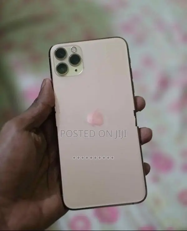 Apple iPhone 11 Pro Max (Used)