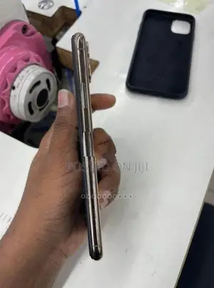 Apple iPhone 11 Pro Max (Used)