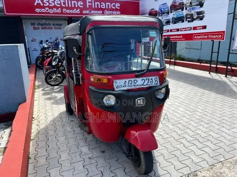 Bajaj RE Three wheelers 2015