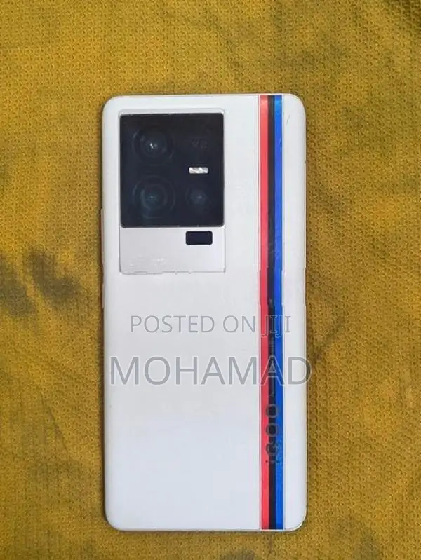 iqoo (Used)
