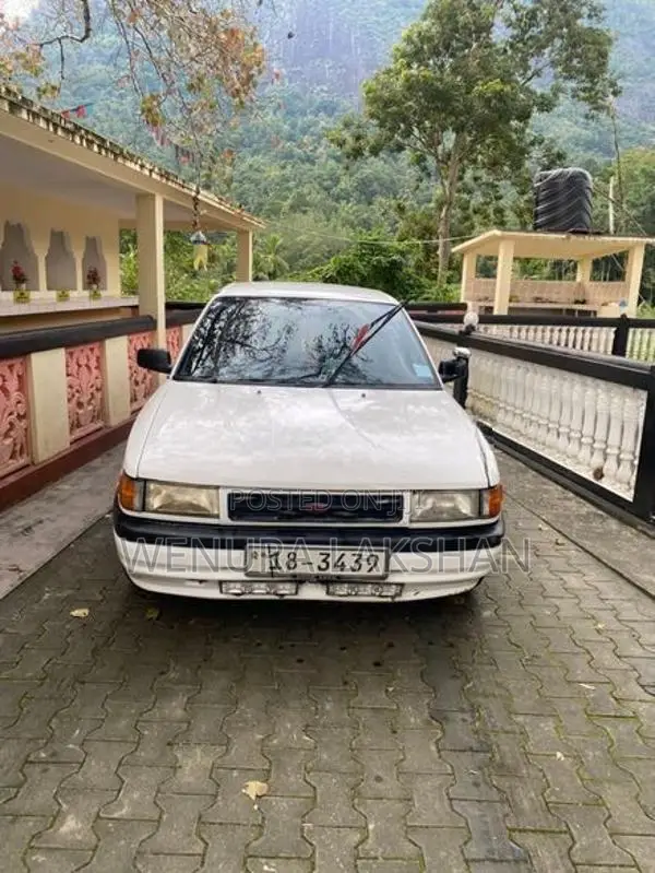 Mazda 3 1989